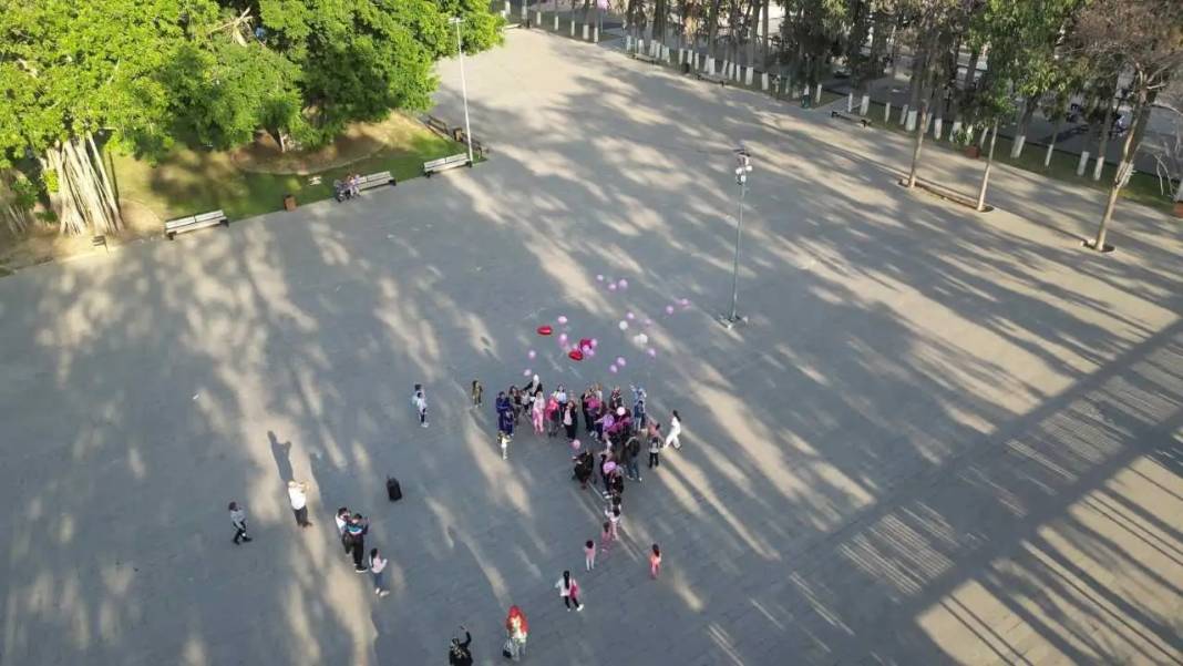 Hatay’da 10 Yıllık Meme Kanseri Mücadelesinde Zafer Balonlarla Taçlandı 6